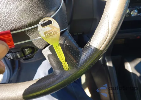 2002 Nissan Xterra Xe from USA, damaged, VIN 5N1ED28T32C506519